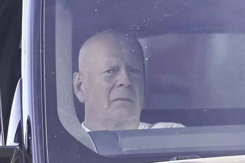 Bruce Willis u teškom stanju: Više ne može govoriti, čitati ni hodati