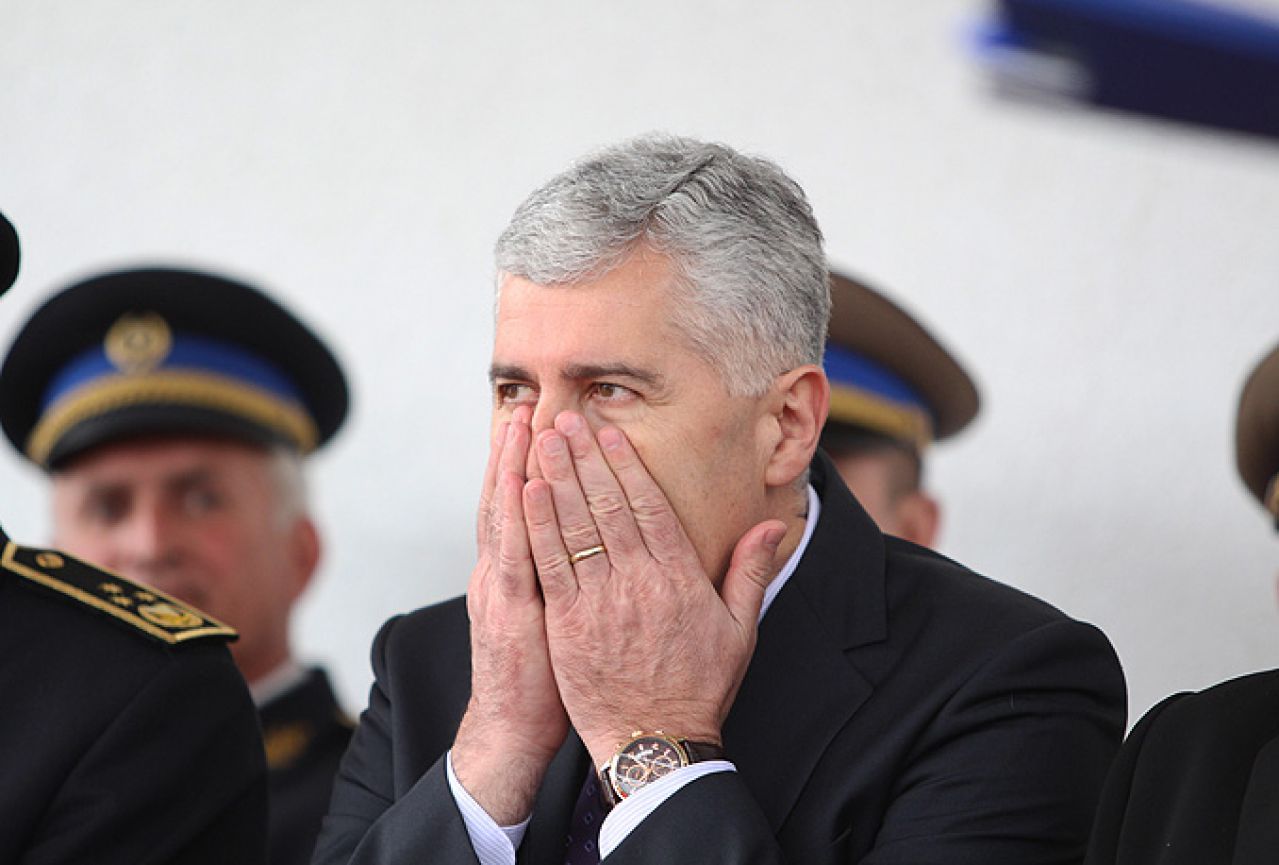 Poručio je Čović uz zajedničku fotografiju s prijema kod Trumpa za vrijeme njegovog prvog predsjedničkog mandata