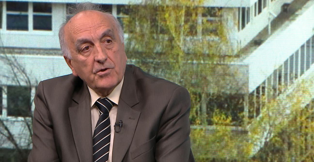 'Vrlo je nevjerovatno da on ne nalazi za shodno da lično da objašnjenje, a prije svega izvinjenje', komentariše ponašanje Schmidta emeritus Halilović