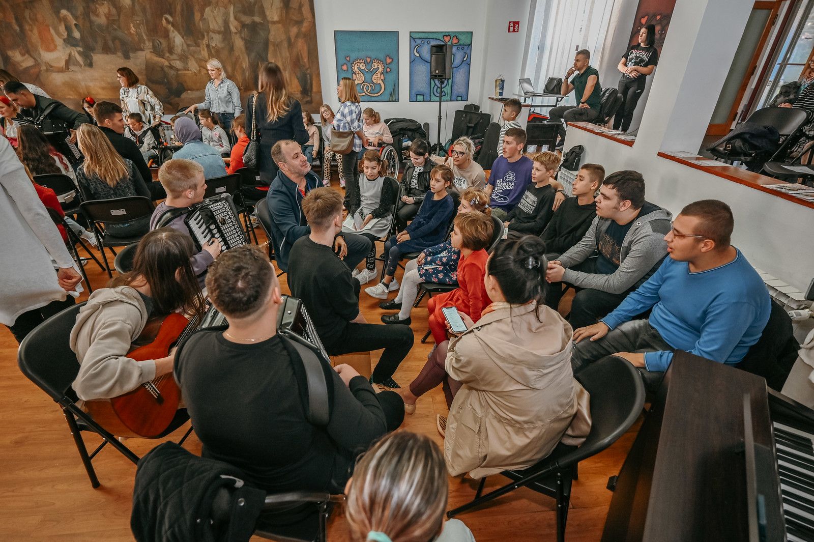 Tuzla je odvijek bila rasadnik i grad bogate kulturne baštine, a  manifestacija „Mjesec sevdaha u Tuzli“ odlična je prilika da Tuzla oživi kao stjecište sevdalijskih vrijednosti