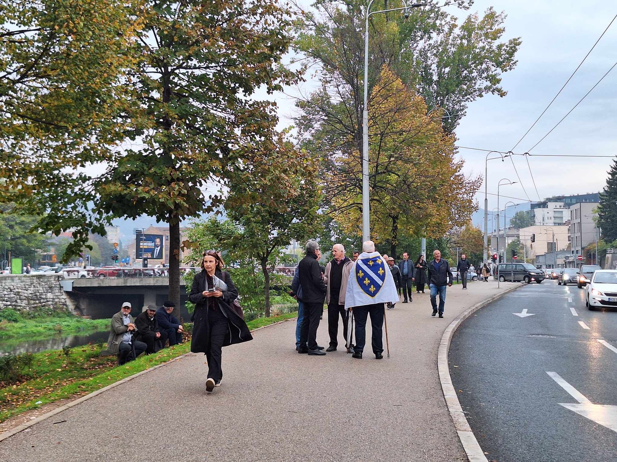 Javna pres-konferencija bit će održana zbog, kako navode iz Kuga 99, upornog antibosanskog, antievropskog i antidemokratskog djelovanja visokog predstavnika Christiana Schmidta.