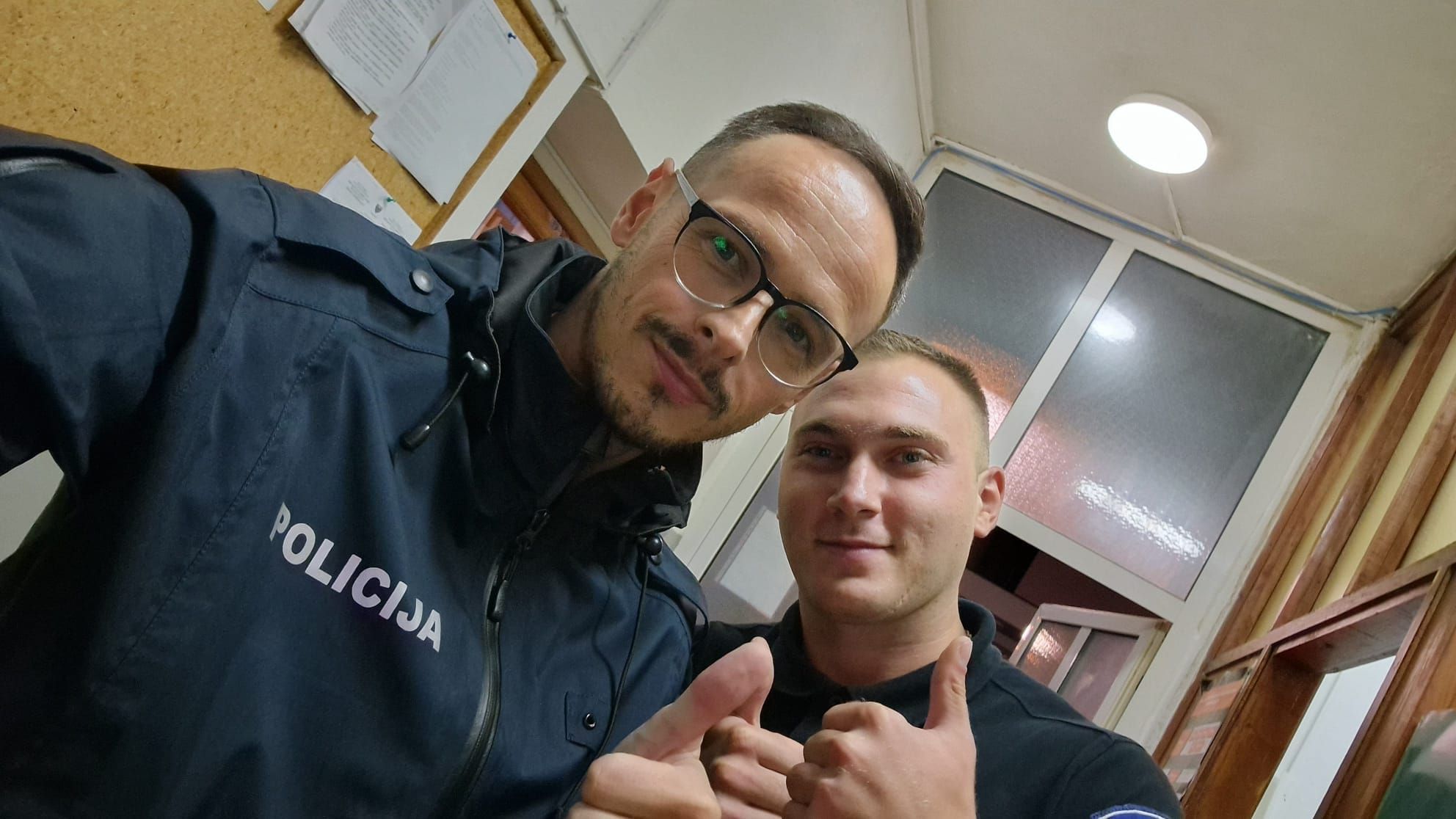 Heroji iz sjene: Policajci Nedim i Admir spasili živote šest osoba koje su bile na munari džamije