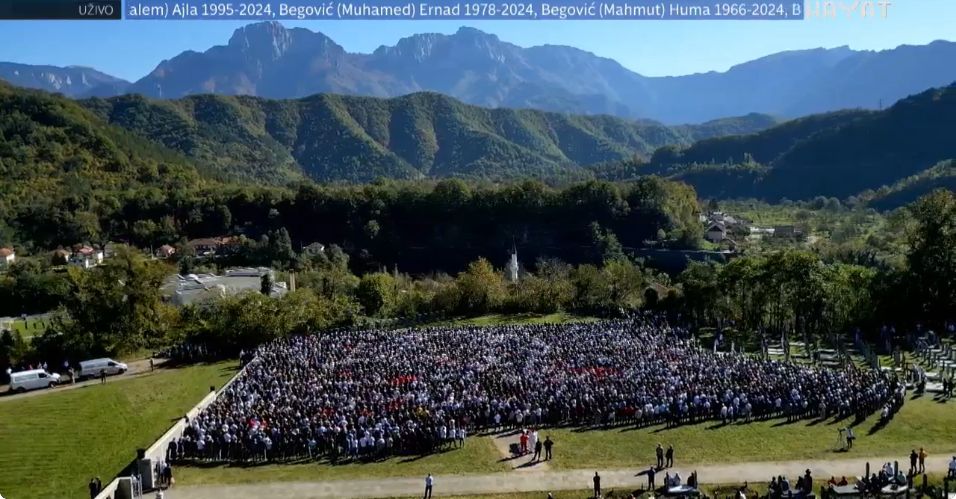 Reis Kavazović na dženazi u Jablanici: Ispraćamo 19 šehida, jer oni to zaista jesu