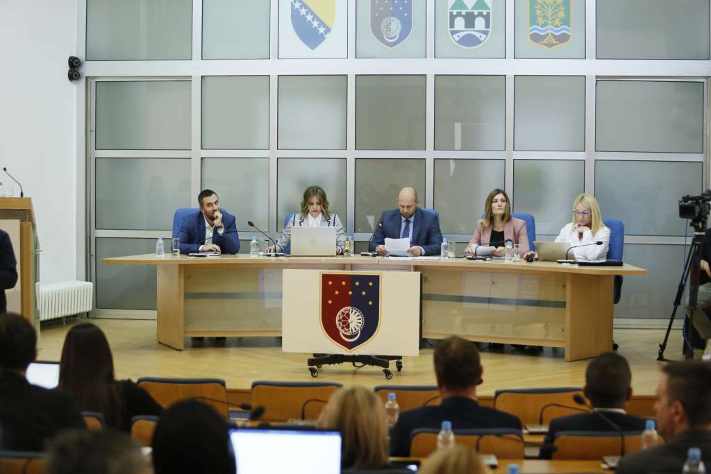 Zastupnici SKS-a su saslušali i Nedima Kapidžića, Ammarovog brata koji je pored ostalog naveo da bi pokretanjem aktivnosti došli do istine