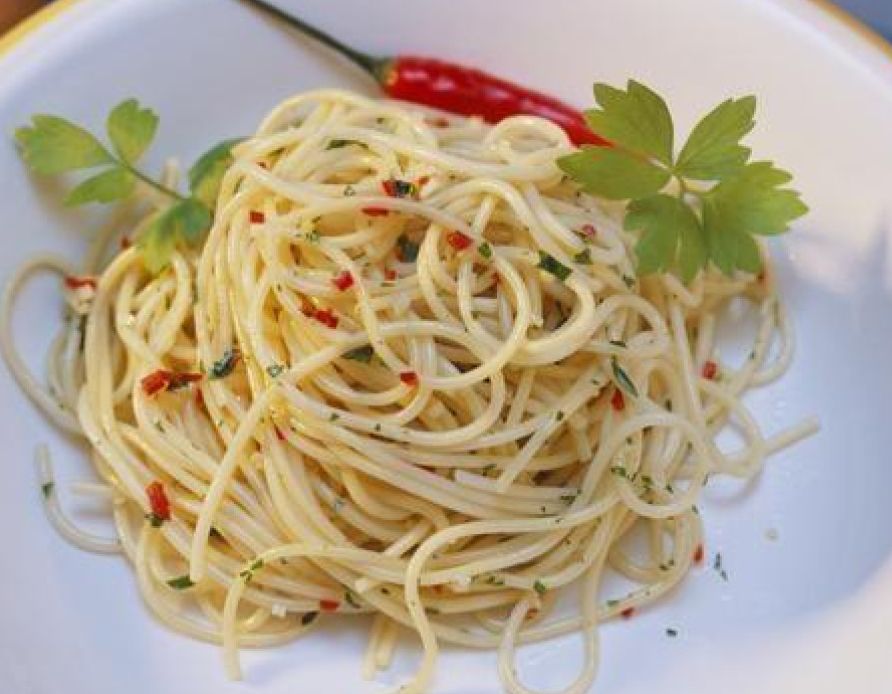 Talijanka Francees je na TikToku podijelila video u kojemu pokazuje koji je pravilan način jedenja tjestenine kao pravi Talijan