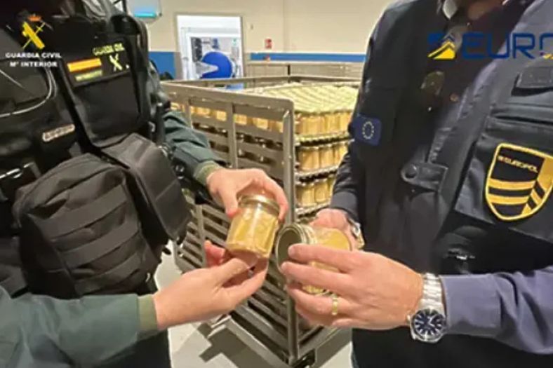 Istražitelji širom Evrope primijetili su nastavak trenda prevaranta koji prodaju hranu kojoj je istekao rok trajanja