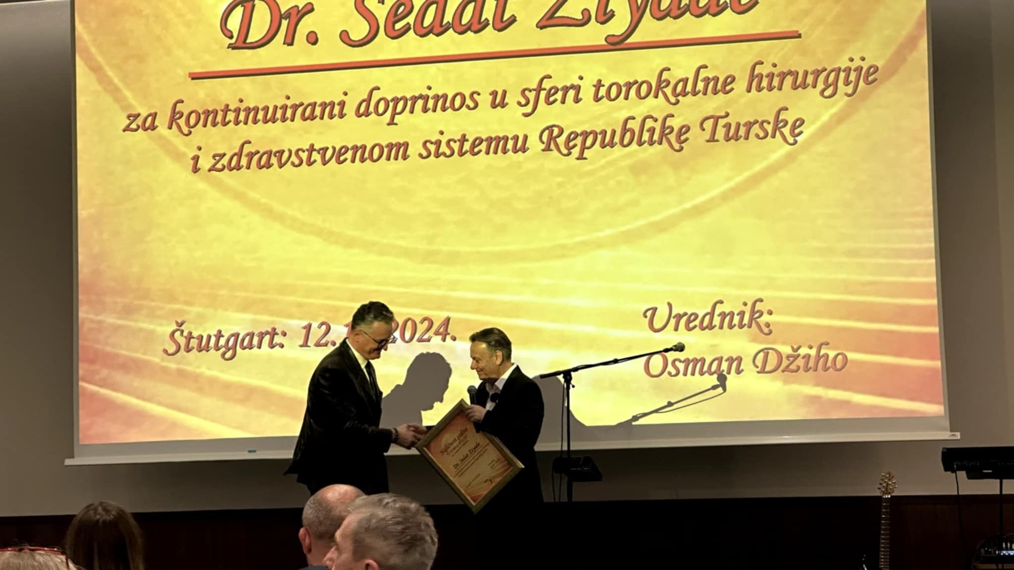 Osman Džiho i emisija "U tuđoj avliji' večeras u Stuttgartu obilježavaju 14 godina uspješnog rada.
