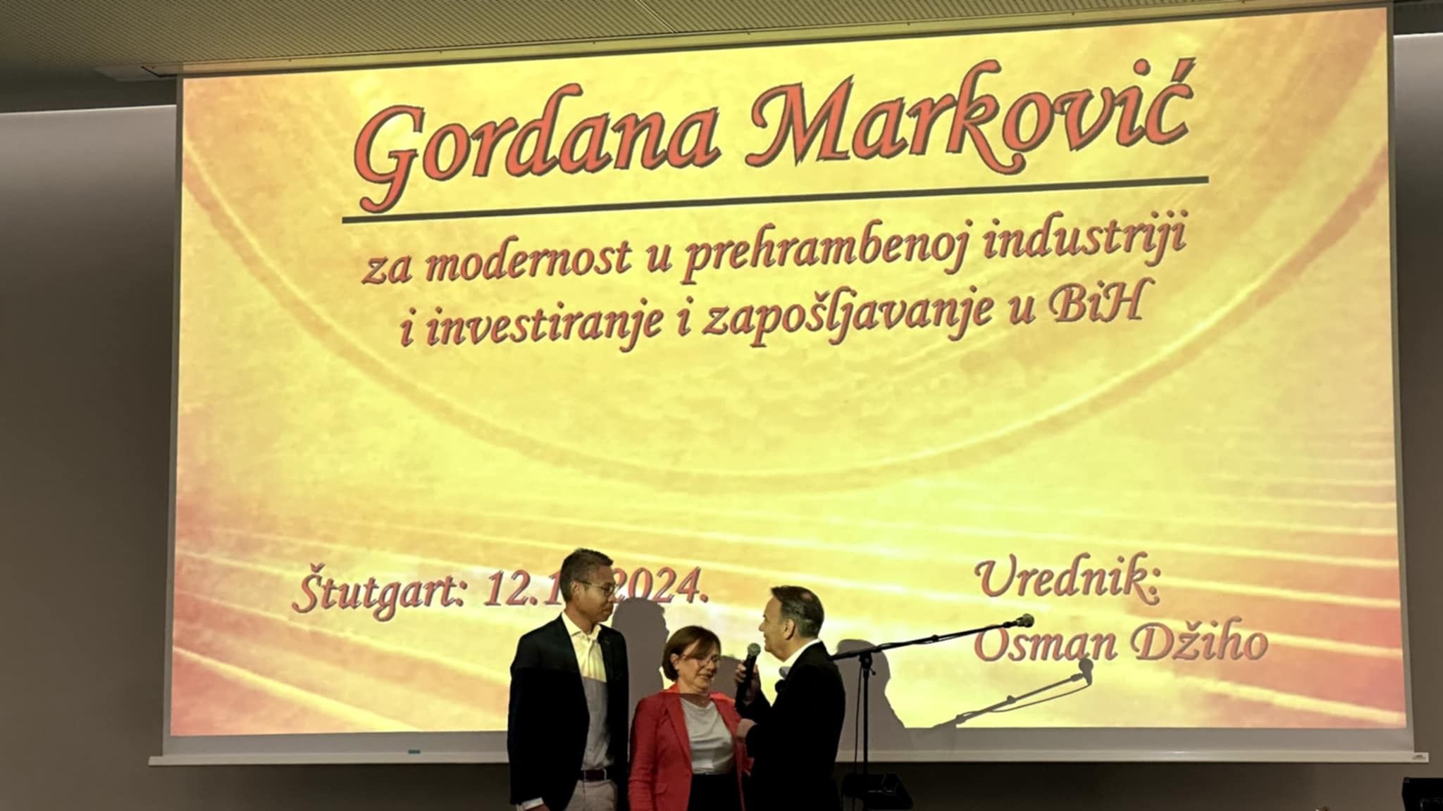 Osman Džiho i emisija "U tuđoj avliji' večeras u Stuttgartu obilježavaju 14 godina uspješnog rada.
