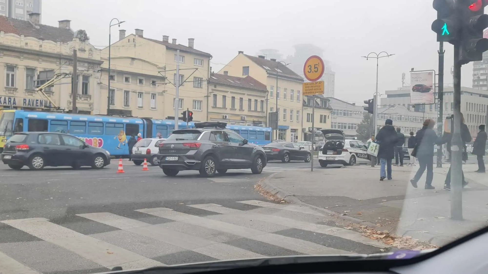 Ć. J. (58) je automobilom marke BMW X3 udario A. N., a nesretna žena je zadobila teške tjelesne povrede opasne po život