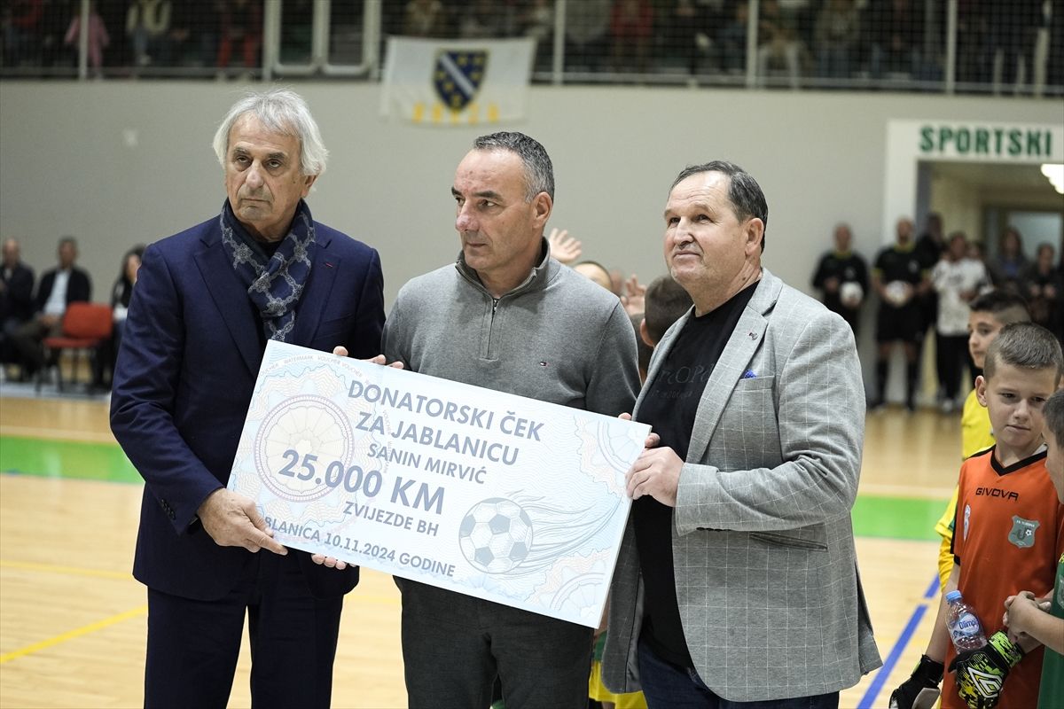 Humanitarna utakmica organizovana je za sve Jablaničane koji su ostali bez svojih domova tokom razornih poplava