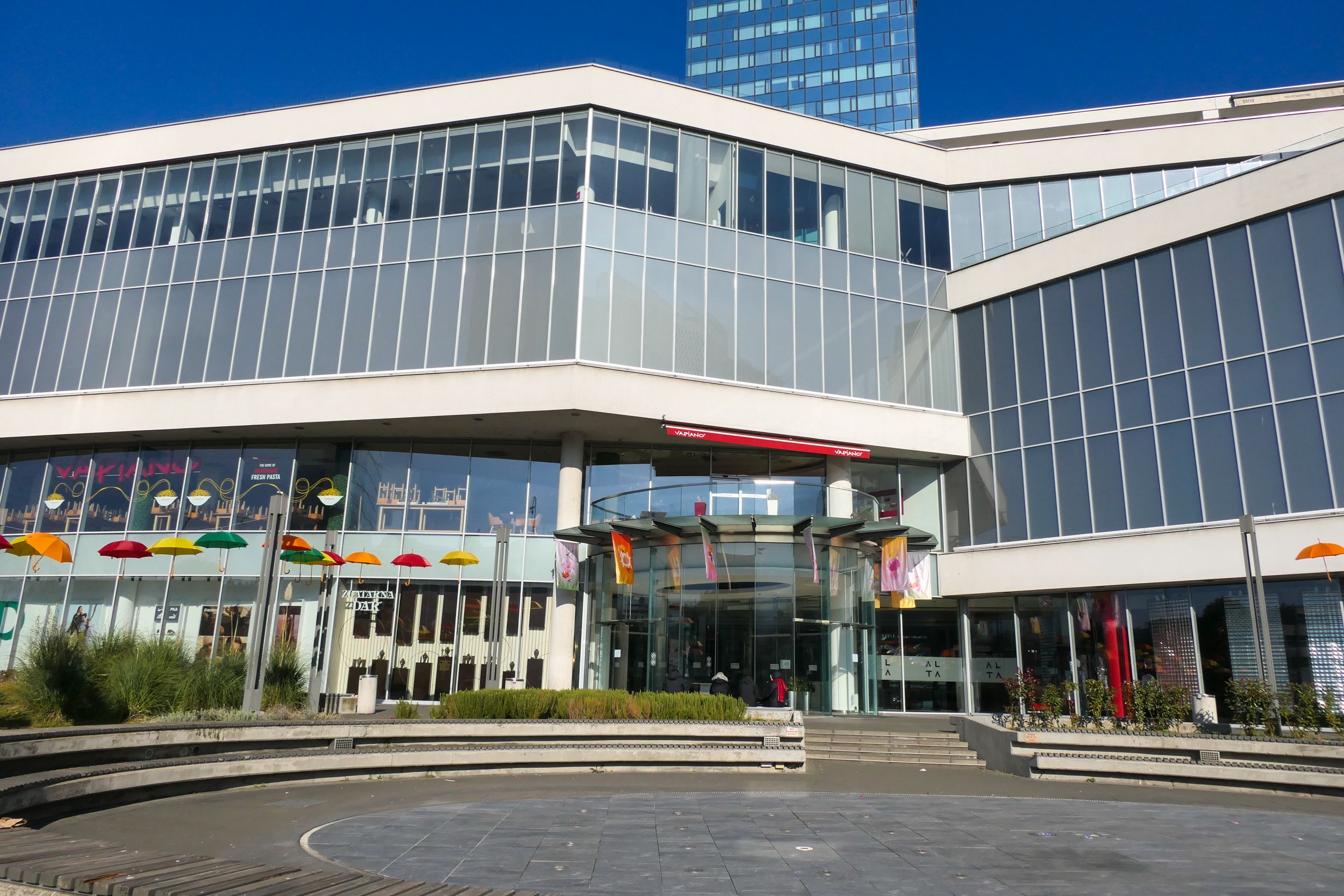 Pogledajte kako izgledaju sarajevski tržni centri na neradnu nedjelju