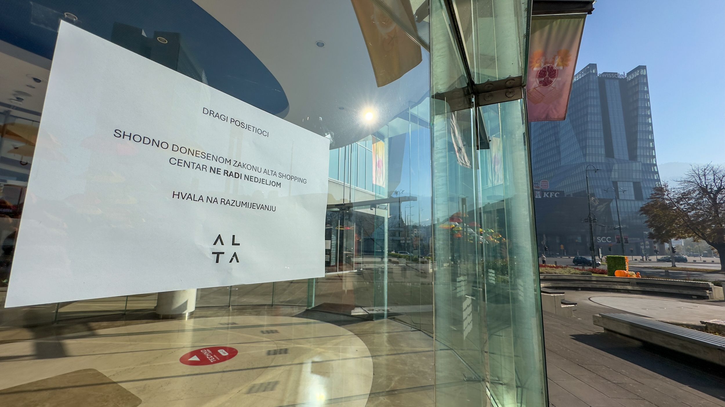 Pogledajte kako izgledaju sarajevski tržni centri na neradnu nedjelju