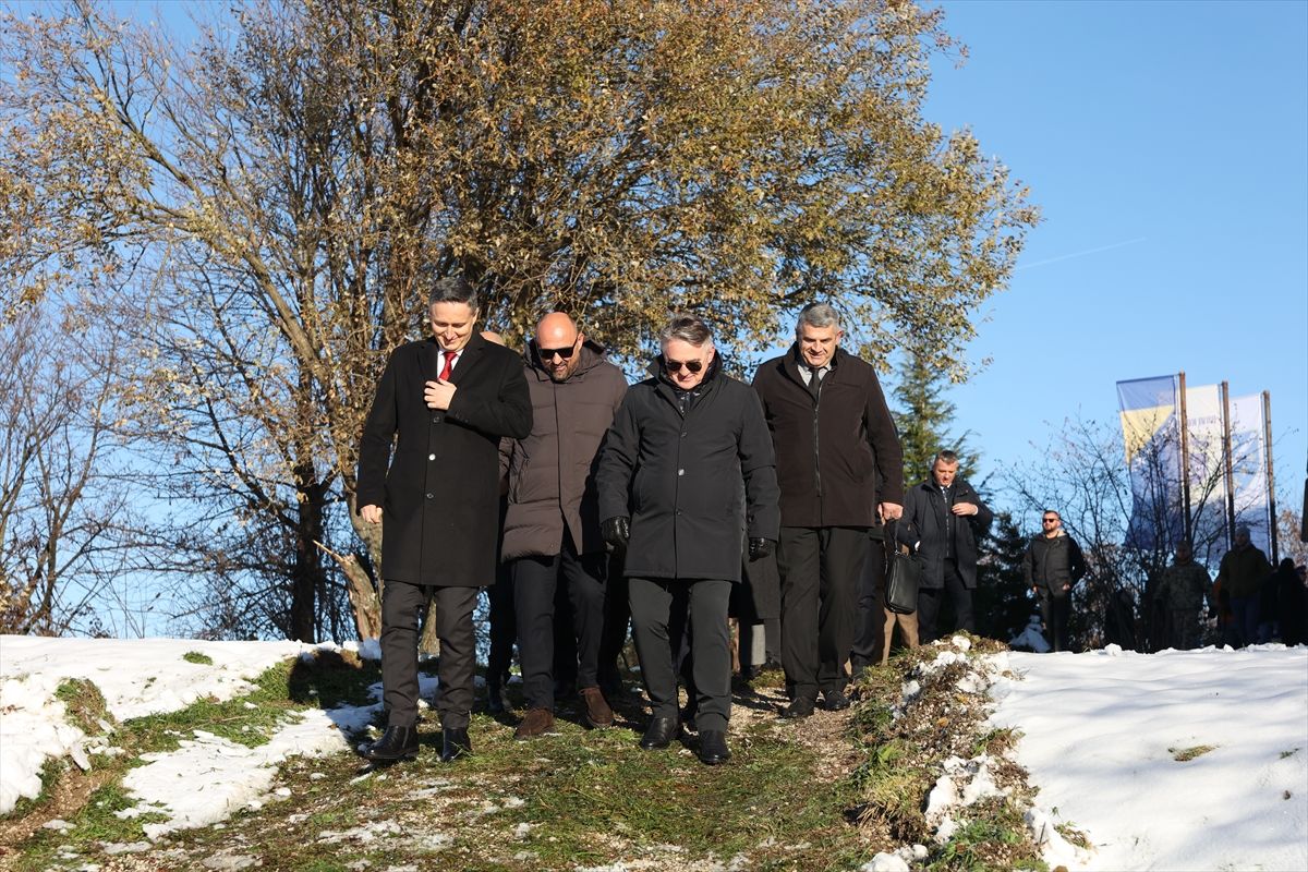 Dan državnosti Bosne i Hercegovine: Na Humu podignuta državna zastava