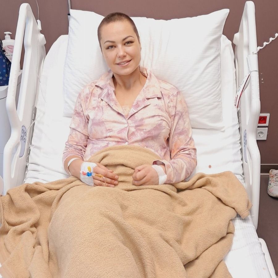 function r(){if(it(n),n.value===Hm){let o=null;throw new D(-950,o)}return n.value}