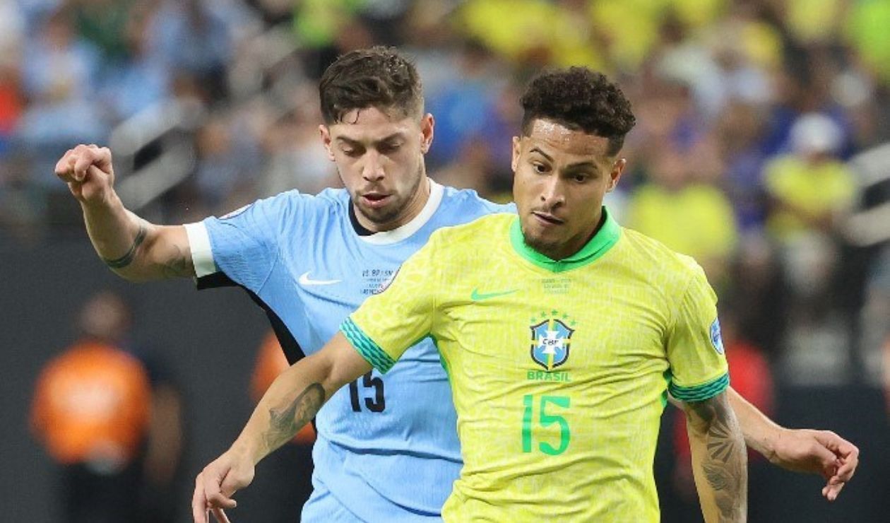 function r(){if(it(n),n.value===Hm){let o=null;throw new D(-950,o)}return n.value}