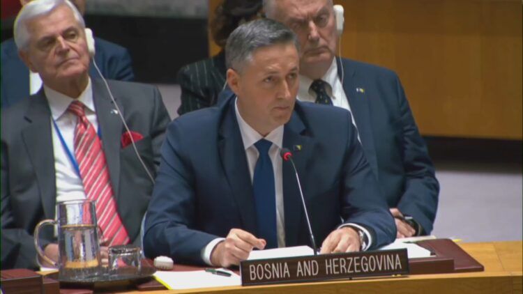 Državna imovina je bila i dijelom govora predsjedavajućeg predsjedništva BiH Denisa Bećirovića na sjednici Vijeća sigiurnosti UN-a