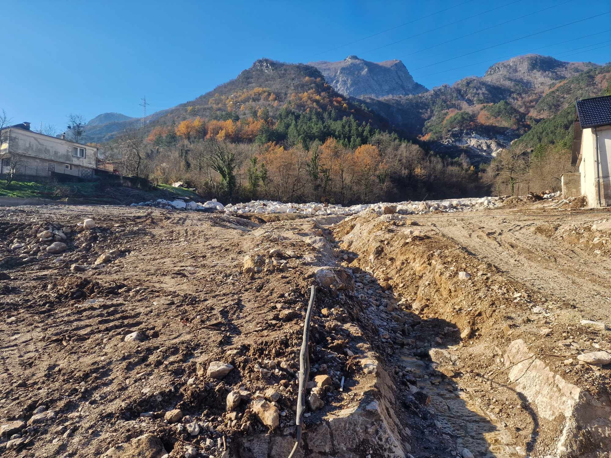 function r(){if(it(n),n.value===Hm){let o=null;throw new D(-950,o)}return n.value}