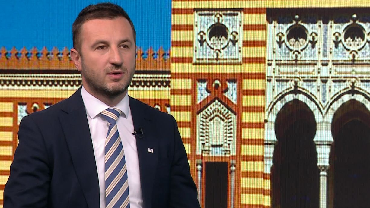 Efendić za '7Plus': Ova vlast treba otići što prije, građanski bunt će to napraviti