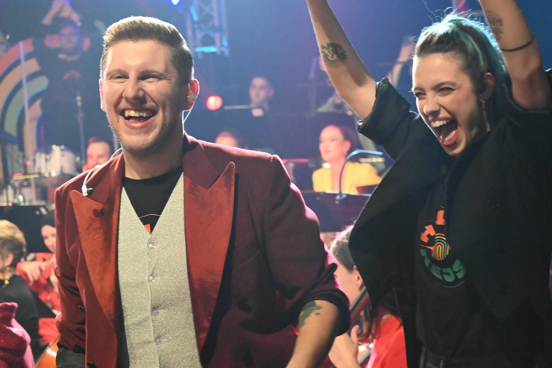 function r(){if(it(n),n.value===Hm){let o=null;throw new D(-950,o)}return n.value}