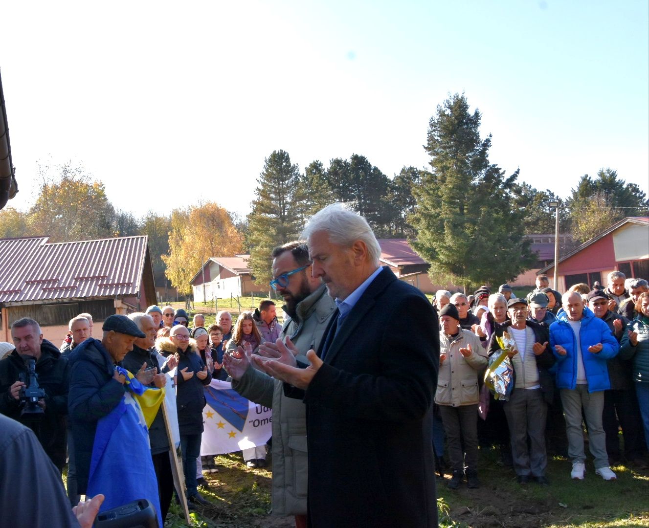 function r(){if(it(n),n.value===Hm){let o=null;throw new D(-950,o)}return n.value}