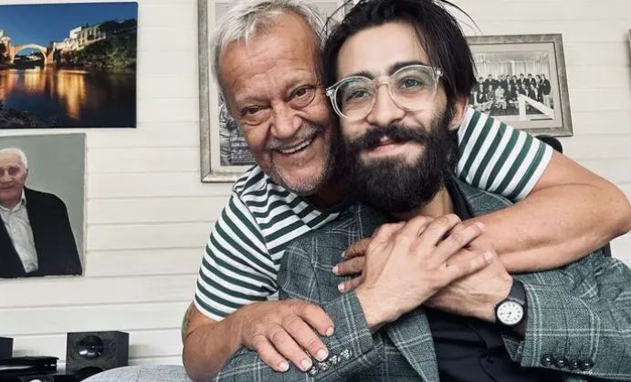 On pripada onoj generaciji kolega, koja lagano preuzima sve one esnafske i profesionalne standarde u glumačkom poslu, koje je gradila moja generacija, poručio Hadžihafizbegović