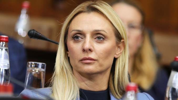 Žena koju krive za pad nadstrešnice u Novom Sadu prebacila odgovornost: Sve je dogovorio s Vučićem