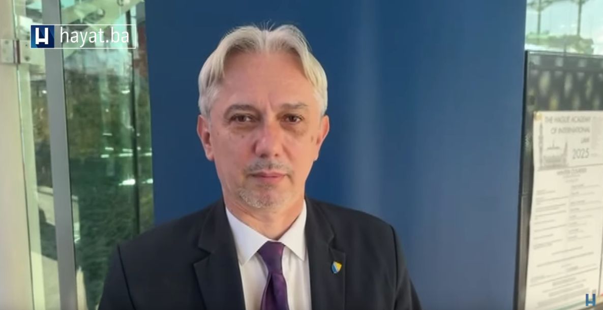 Istina je da, kad se ugase roštilji, pale se alarmi kao podsjetnik za nagomilane probleme i političke zavrzlame 