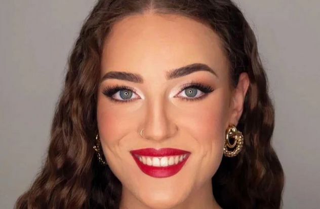 Nova pjevačica hrvatske grupe Magazin je 22-godišnja Lorena Bućan, objavili su hrvatski mediji.