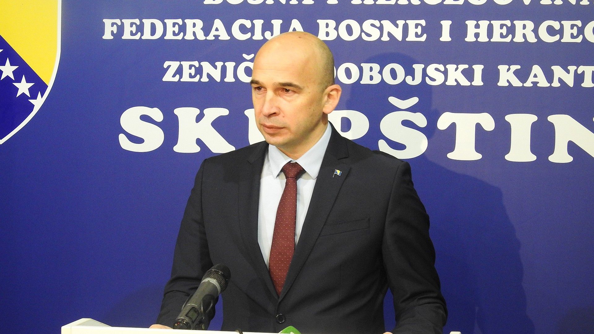 Javnost i mediji će imati mogućnost da izvrše uvid u stvarnu imovinu nosilaca javnih funkcija i njihova primanja.