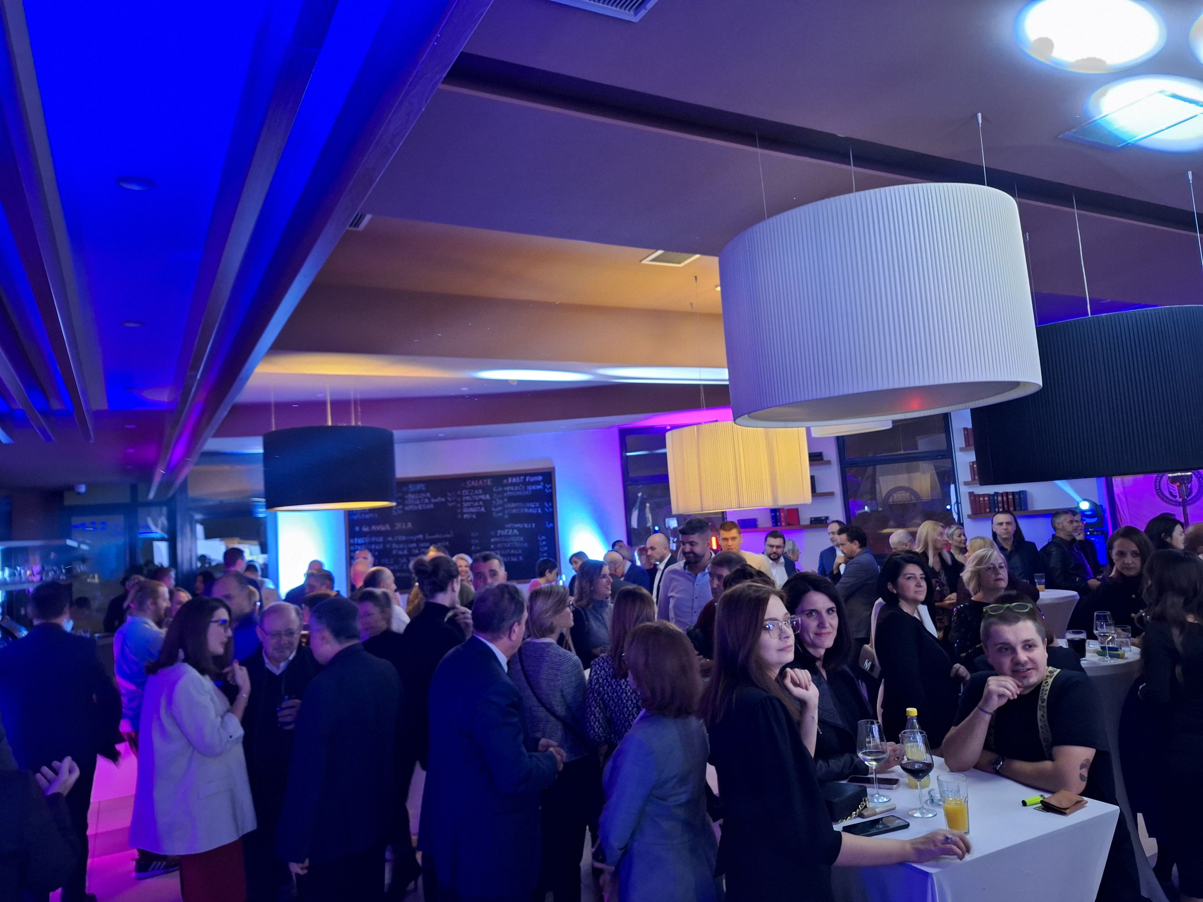 Prema riječima Ejupa Ganića, osnivača SSST-a, vrijedilo se boriti za Bosnu i Hercegovinu i osnovati jedan ovakav fakultet 