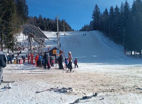 Posebno su povoljne cijene ski pasa, a novac za novi ski lift koji je koštao nešto više od 2.000.000 KMks