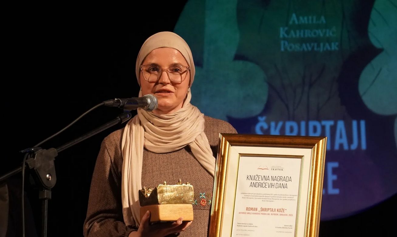 Komisija u sastavu: prof. dr. Perina Meić, predsjednica, prof. dr. Muris Bajramović i doc. dr. Dženan Kos