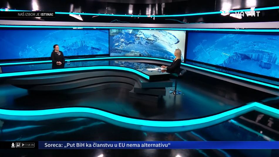 function r(){if(it(n),n.value===Hm){let o=null;throw new D(-950,o)}return n.value}