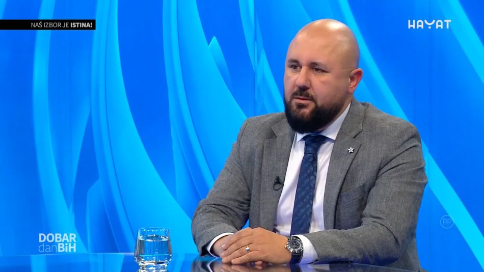 Ustavni sud je ranije donosio odluke da nema pojedinačne krivice za odluke kolektivnog tijela