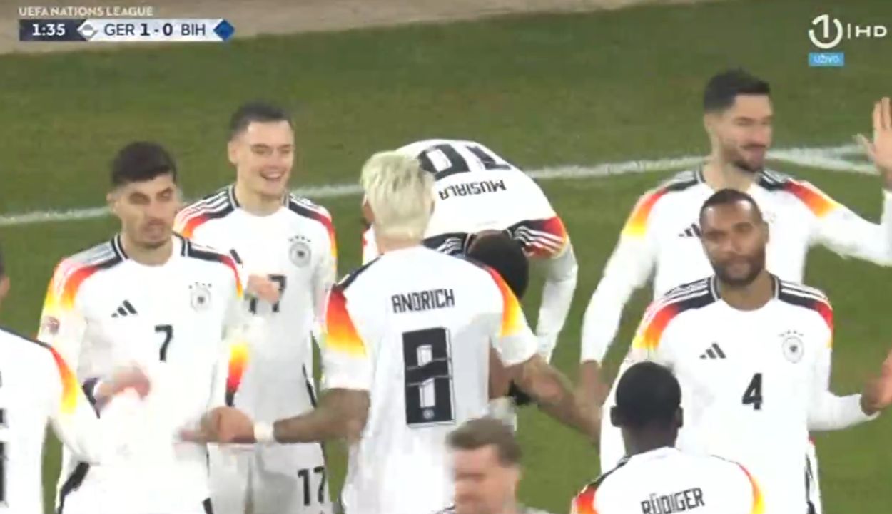 function r(){if(it(n),n.value===Hm){let o=null;throw new D(-950,o)}return n.value}