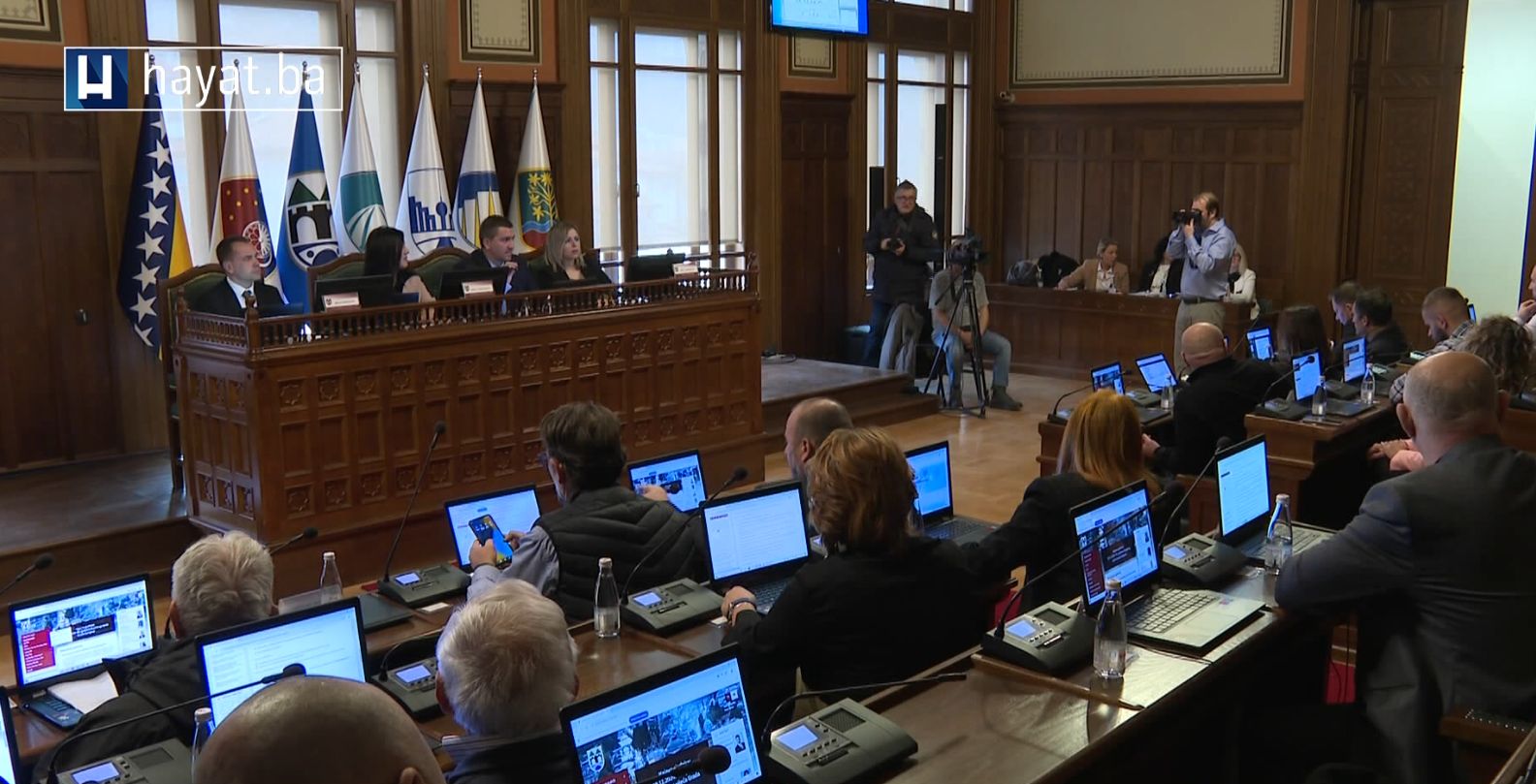 Vjerovatno ćemo imati još jedan sastanak 19. maja, da se formiraju klubovi, obave pripreme  za radna tijela, rekao nam je Deljković