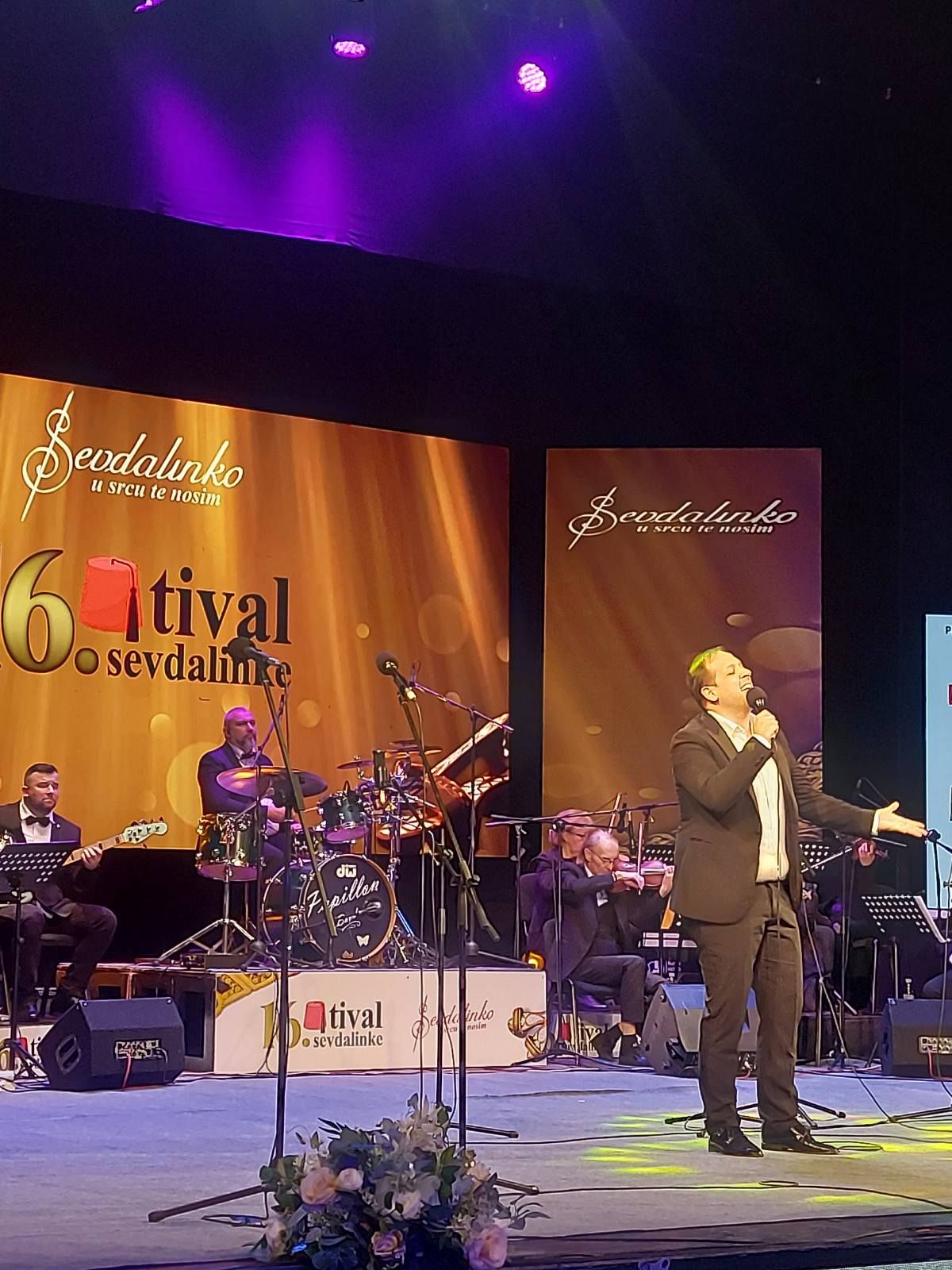 Sevdalinko, u srcu te nosim: Šesnaesti festival sevdalinke zatvoren pjesmom 'Ja te pjesmom zovem'