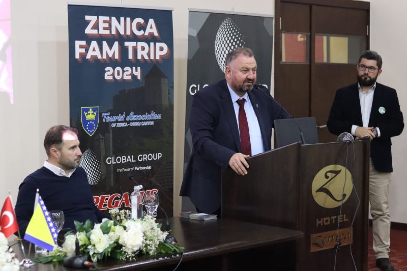 U delegaciji su bili predstavnici 16 velikih turskih tour operatera i Pegasus Airlinesa koji je najveća privatna avio kompanija u Turskoj