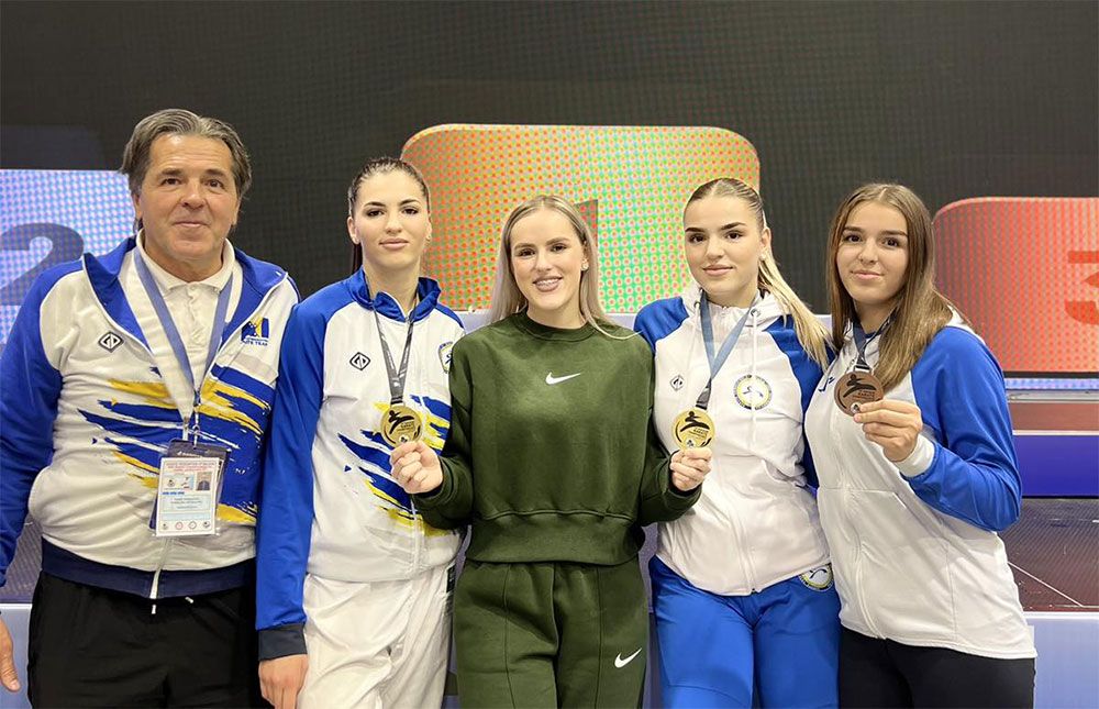 Pod zastavom Bosne i Hercegovine sestre Sipović po ko zna koji put su ostvarile značajne rezultate.