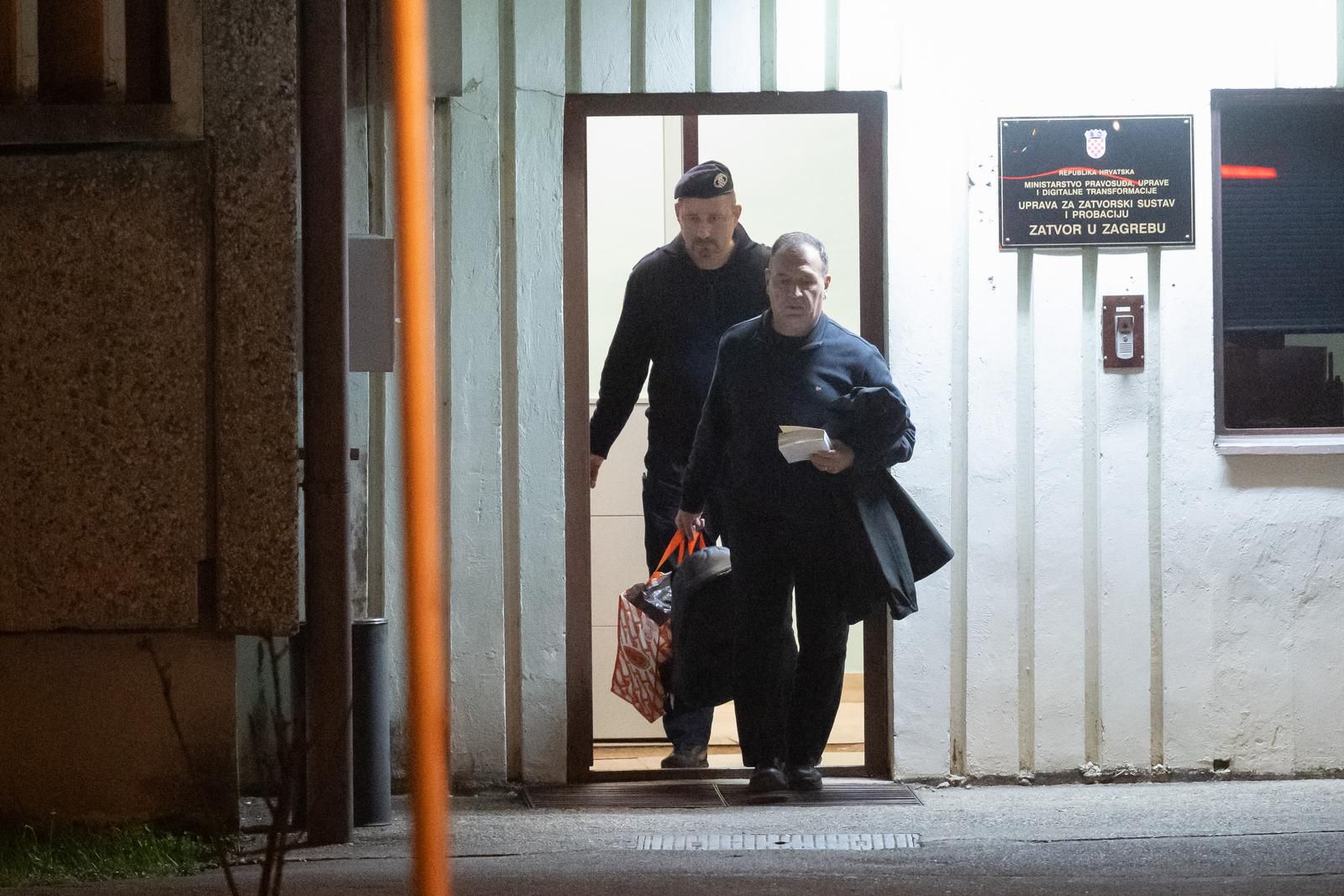 Bi li neko s optužnicom nad glavom mogao koncentrirano raditi svoj posao, rekao je Beroš