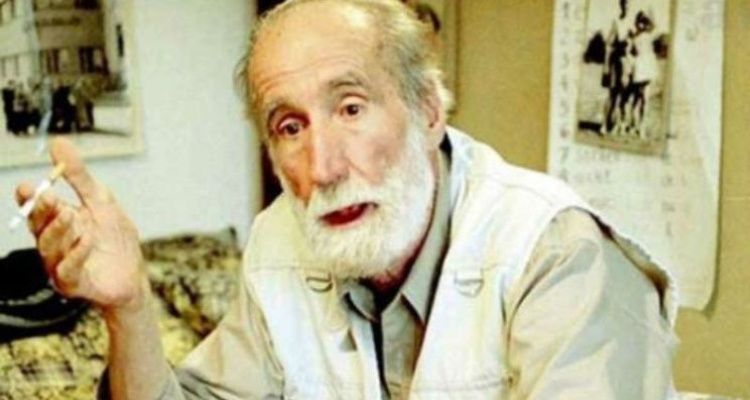 Radio je kao profesor njemačkog i francuskog jezika, a u svojoj karijeri ostvario je brojne i značajne uloge u bosanskohercegovačkoj kinematografiji.