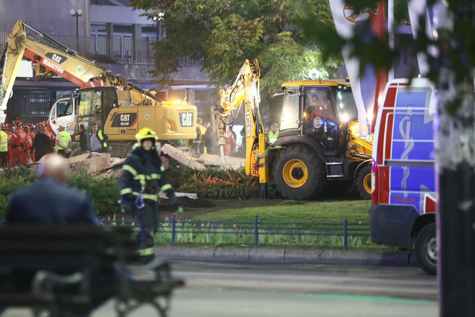 Na teritoriji cijele Vojvodine proglašena je trodnevna žalost zbog nesreće na Željezničkoj stanici Novi Sad.