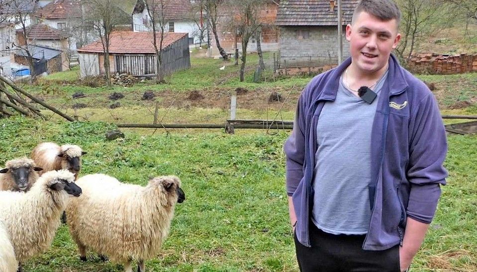 ored ovaca velika želja mu je da uspije kao farmer gdje bi imao farmu krava