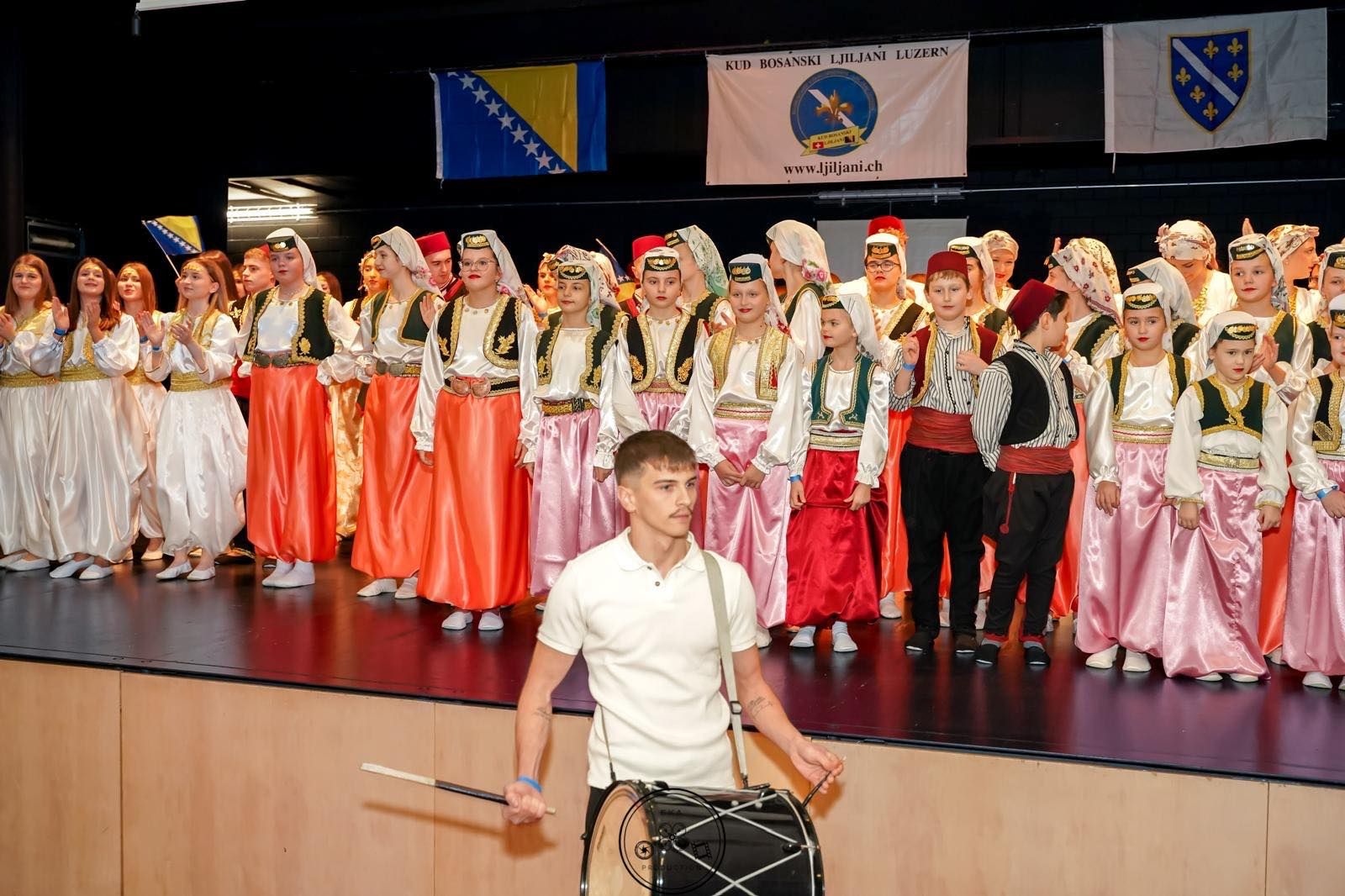 Tradicionalna folklorijada u Švicarskoj: Igrama se 'šetalo' kroz gradove i sokake BiH