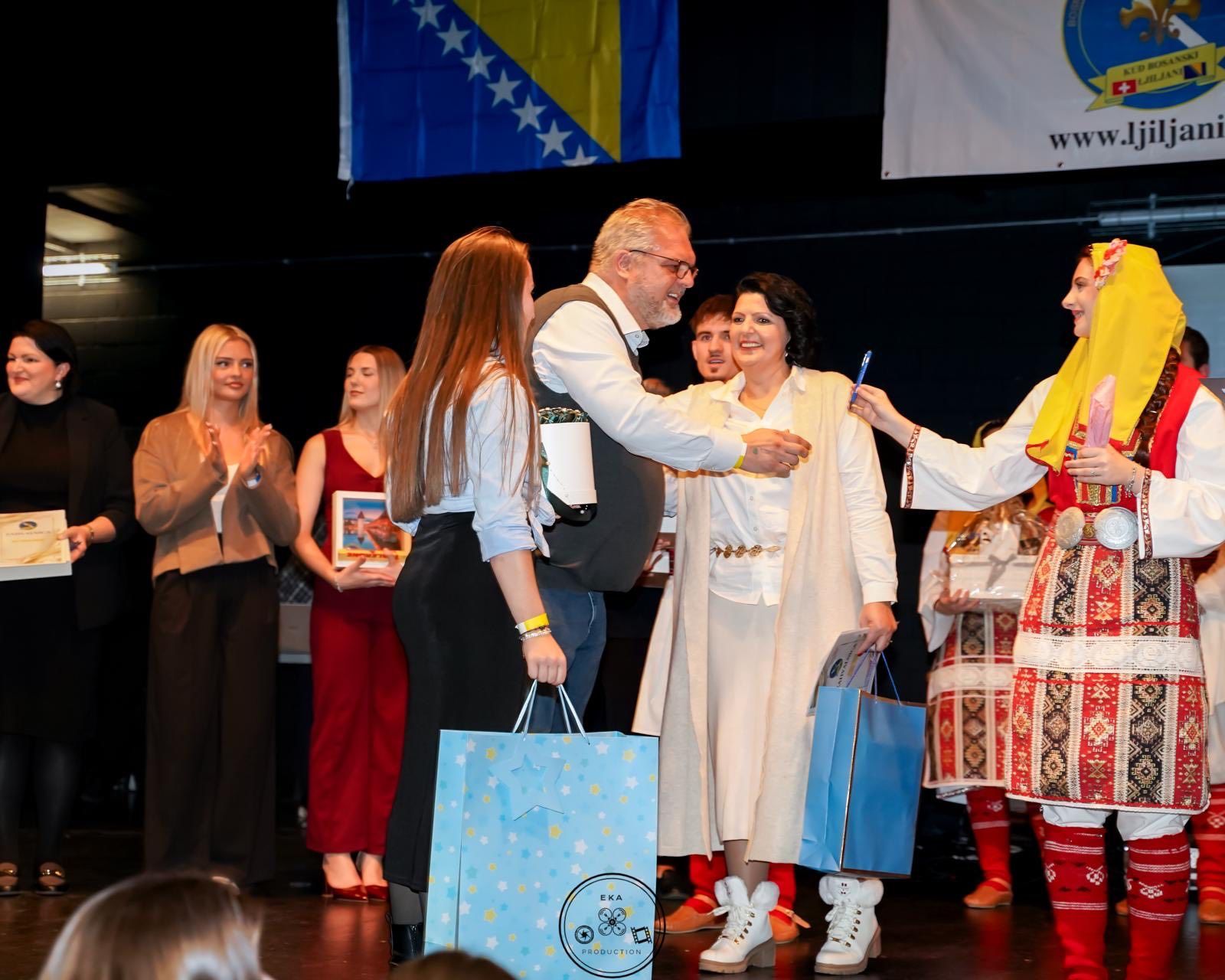 Tradicionalna folklorijada u Švicarskoj: Igrama se 'šetalo' kroz gradove i sokake BiH