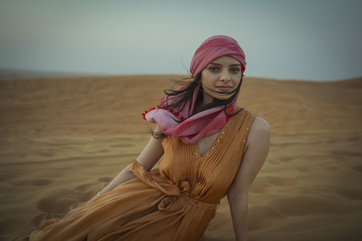 U pustinjskim safarijima, posebno u pješčanim dinama, preferira se putovanje terenskim vozilima