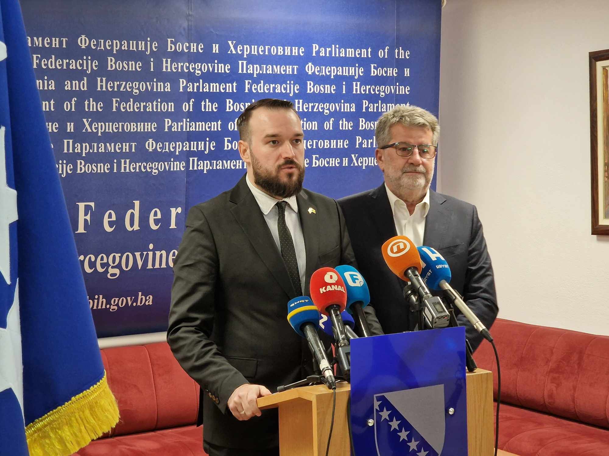 Kad ambasador postroji bh. vlast: Južnu interkonekciju treba hitno usvojiti!