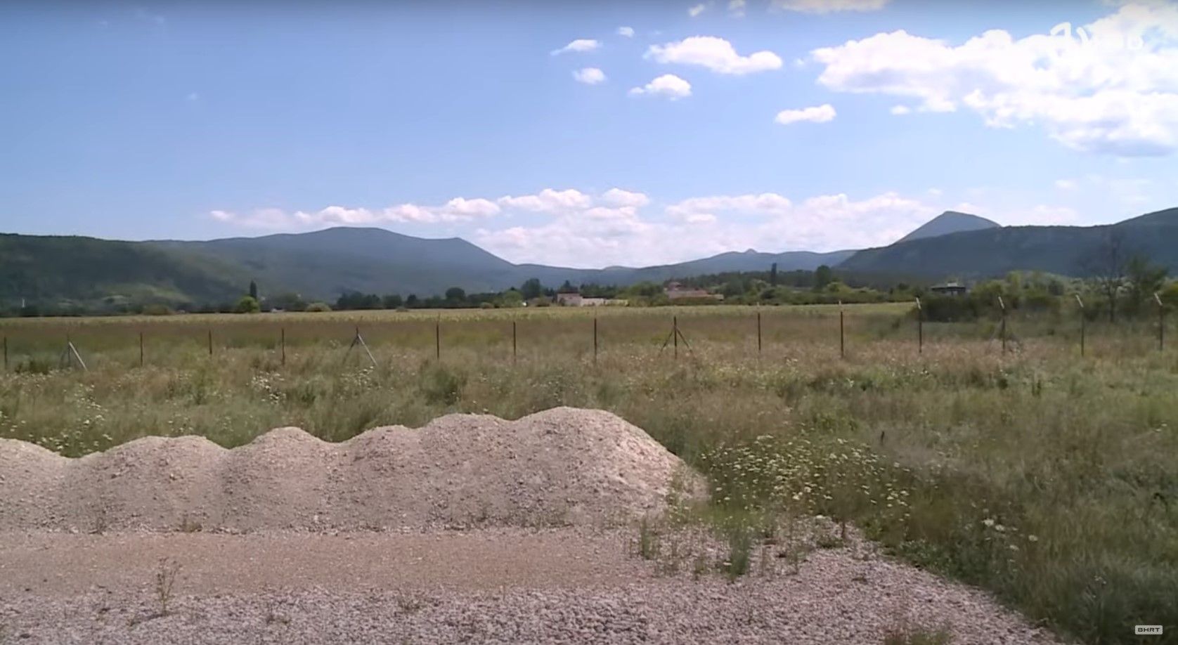 Ako se u narednom periodu stvari nastave odvijati ovim tempom, prometno-zračnim putem biti uvezani sa okolnim zemljama već 2027. godine.