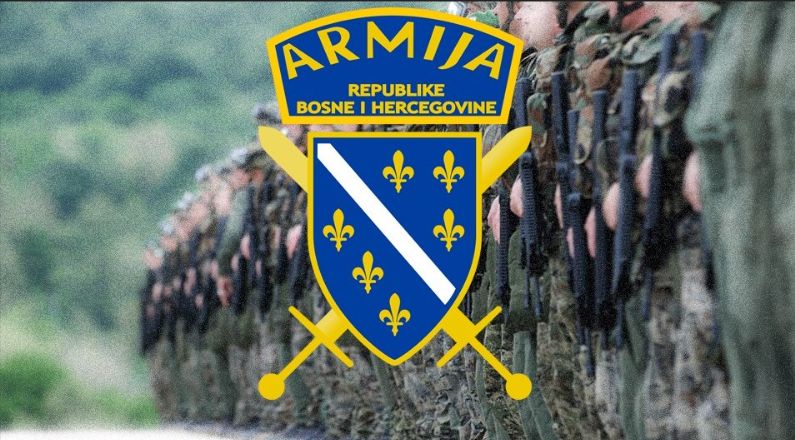 Treći korpus Armije RBiH osnovan je naredbom načelnika Štaba Vrhovne komande Sefera Halilovića 9. novembra 1992. godine. Korpus je objedinio  dobrovoljačke i jedinice TO