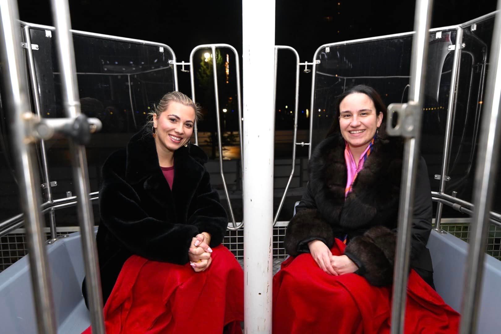 Klizalište, live svirke, ringišpil, panoramski točak, samo su dio planiranih sadržaja - dodala je Karić.